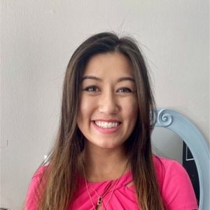 Meet your Posher, Adrienne